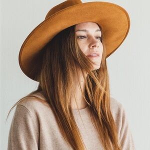 NWOT Vegan Suede Molded Panama Hat